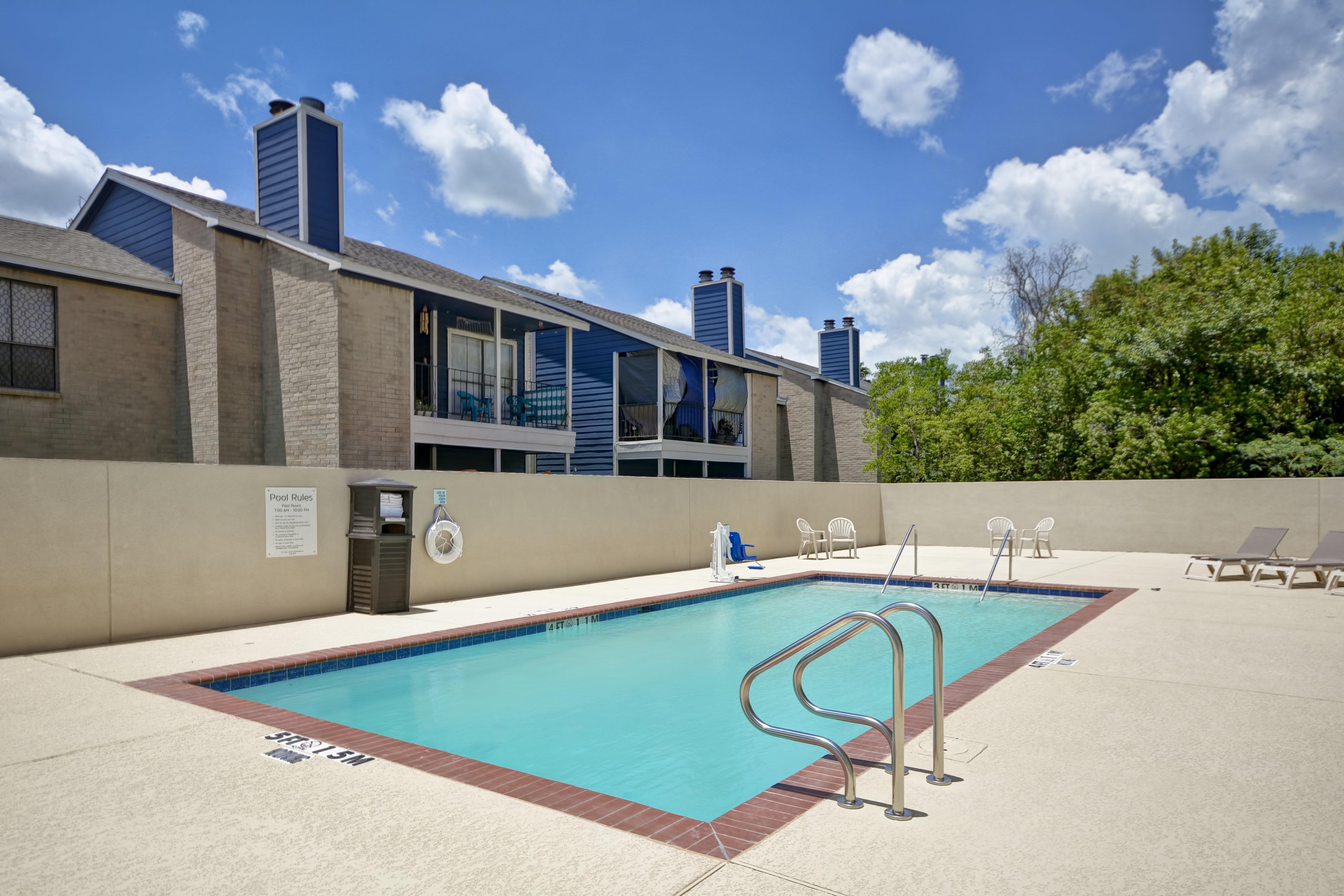 Holiday Inn Express & Suites - Houston Nasa - Boardwalk Area By Ihg Сийбрук Екстериор снимка
