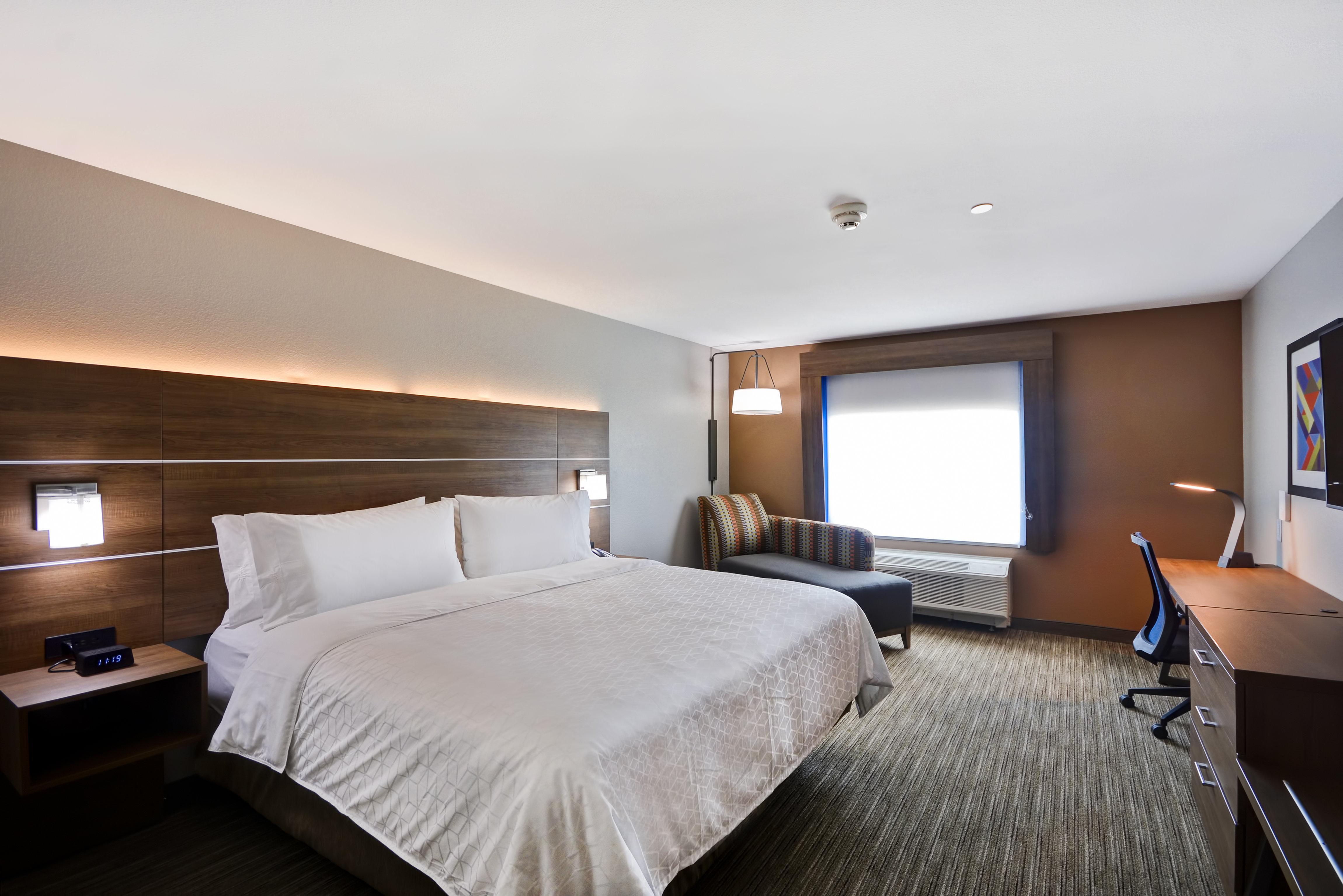Holiday Inn Express & Suites - Houston Nasa - Boardwalk Area By Ihg Сийбрук Екстериор снимка