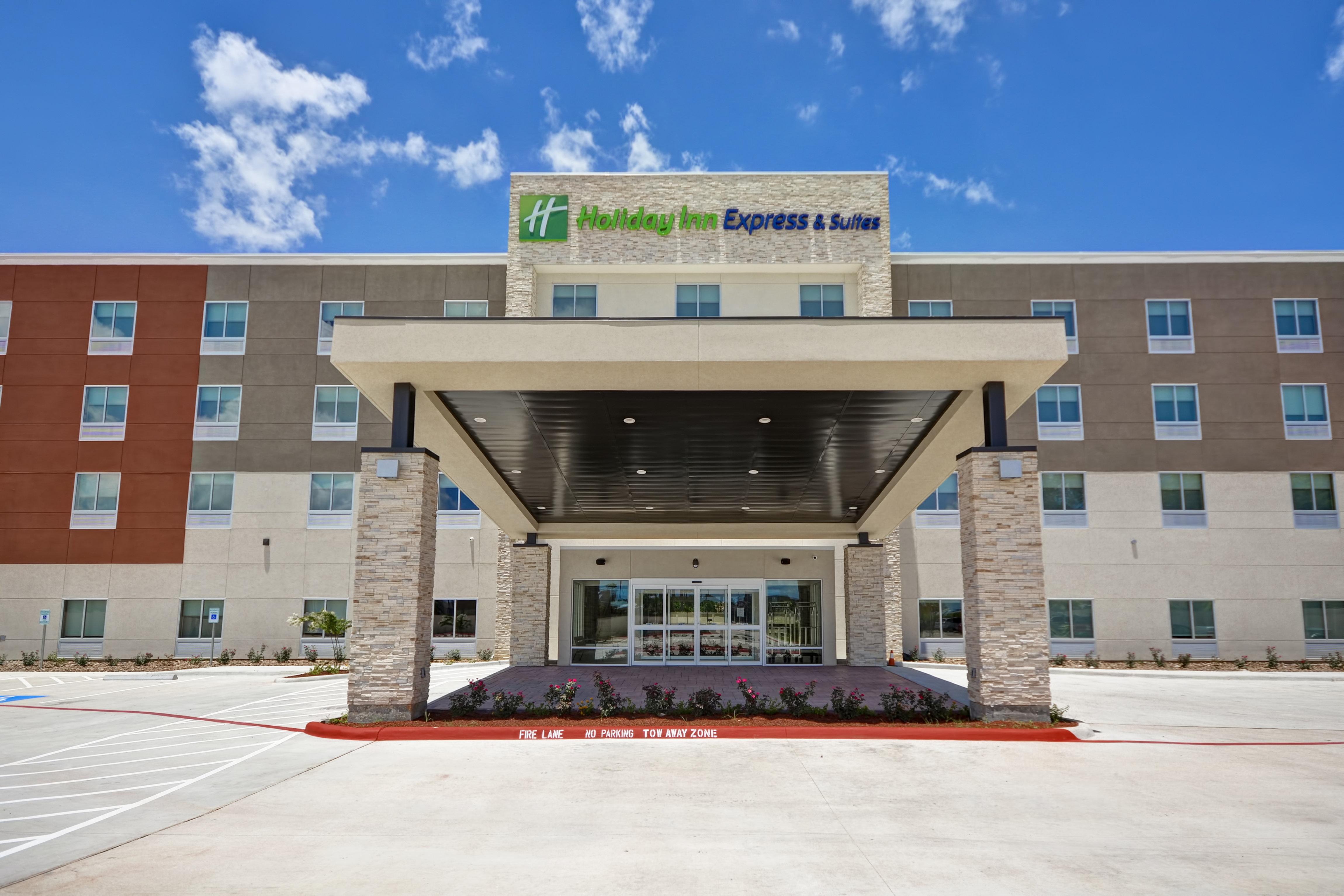 Holiday Inn Express & Suites - Houston Nasa - Boardwalk Area By Ihg Сийбрук Екстериор снимка
